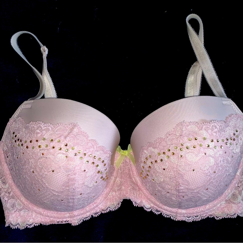 Victoria’s Secret ✨Sparkle ✨Lace Bra